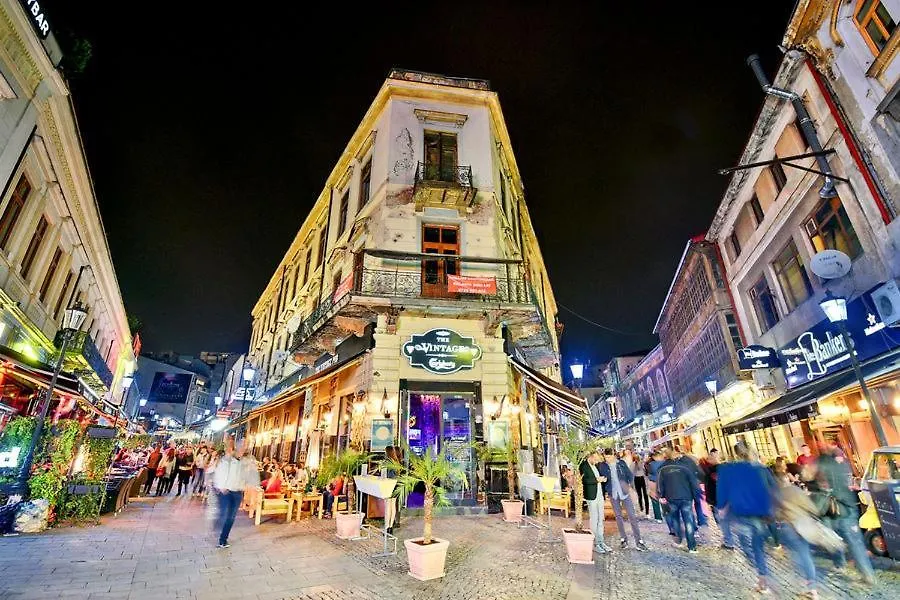Urban Walls Apartments 5A In Old City Bucharest Romania